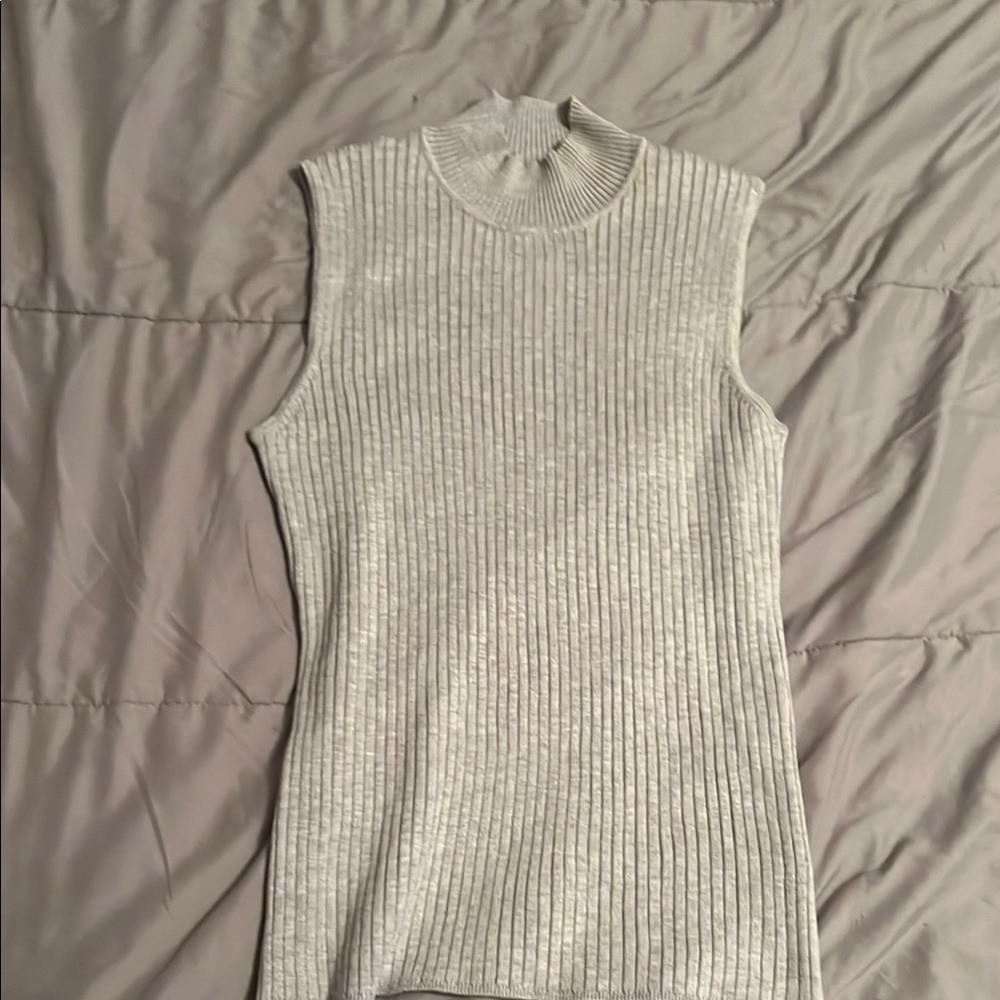 Sleeveless Ribbed Knit Top - Gray